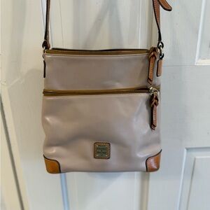 Dooney & Bourke Handbag Wexford Smooth Leather Crossbody - oyster color